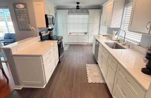 Vero Beach South House | Charming 3-bedroom pool house with WiFi and AC in Vero Beach near the beach