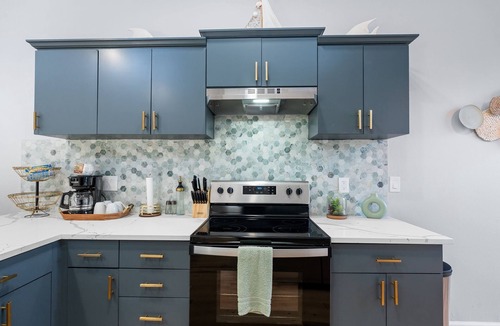 Vamo House | Charming 3-bedroom South Sarasota Home Fully Remodeled! Close to Everything!