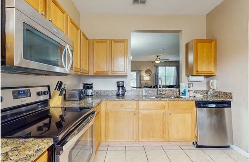 Regal Palms House | Charming 3-bedroom townhome in Davenport, FL - 8 miles from Disney Attractions.