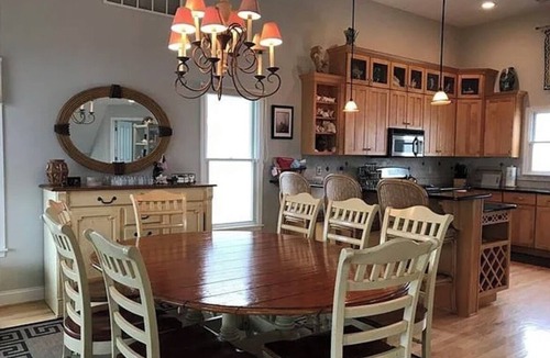 Holgate House | Charming 5-bedroom beach house in Holgate - for families only