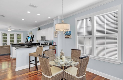 Islamorada House | Charming Angler's Reef Home with Pool, Dock, Beach & Ocean View