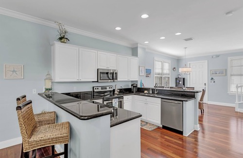 Islamorada House | Charming Angler's Reef Home with Pool, Dock, Beach & Ocean View