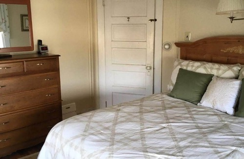 Mantoloking House | Charming Classic Shore House 5 Br Sleeps 10