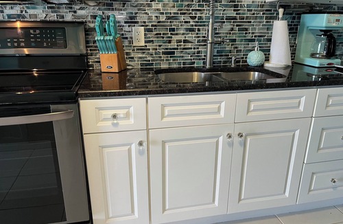 Saint James City Condo | Charming condo in Saint James City. Stay a month or more and enjoy island life!