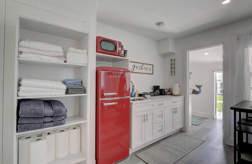 Bonita Springs House | Charming Downtown Retreat with Private Units