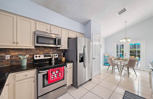 Chatham Park House | Charming Florida Getaway-Private Pool-Pet Friendly