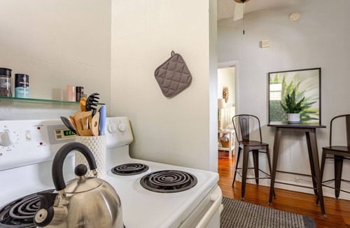 Hyde Park Apartment | Charming Hyde Park Tampa Apartment
