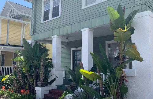 Hyde Park Apartment | Charming Hyde Park Tampa Apartment