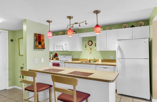 Sunset Cove Condo | Charming Kawama Condo with Pool, Beach & More