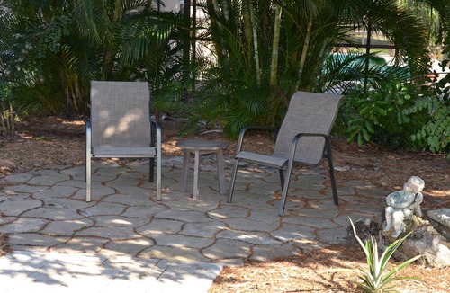 Central Naples House | Charming Lakeview House, 15 minute drive to downtown Naples beaches and 5th Ave.