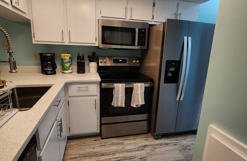 Riverbend Country Club Condo | Charming/Quiet Furnished 2-bedroom, 2-bath condo in North Fort Myers