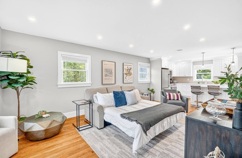 New Windsor House | Charming Renovated Home, Cozy for All! Pet friendly!