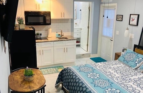 Egypt Lake-Leto Apartment | Charming rental unit with separate entrance.