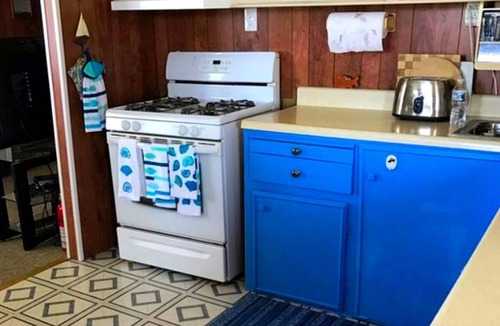 Downe House | Charming Seaside Cottage Rental on Delaware Bay, New Jersey