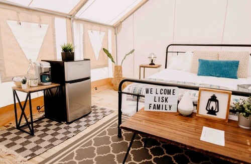 Osprey RV Rental | Charming Secluded Tented Cabin in Sarasota, Florida