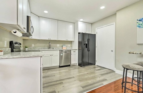 Orient Park Apartment | Charming Tampa Studio nestled just 8 miles from Downtown with all the comforts for a relaxing stay!