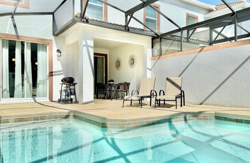 Kissimmee House | Charming Townhome Near Disney with Private Pool – Perfect for Your Family Stay!