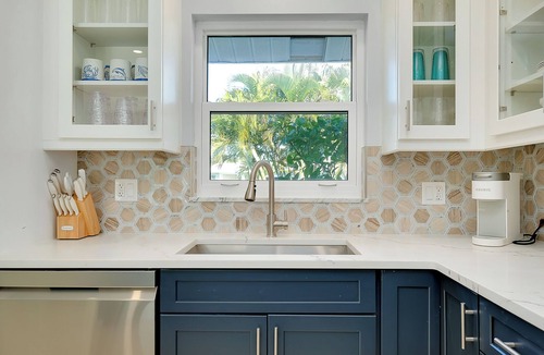 Venice Villa | Charming Venice Island Condo