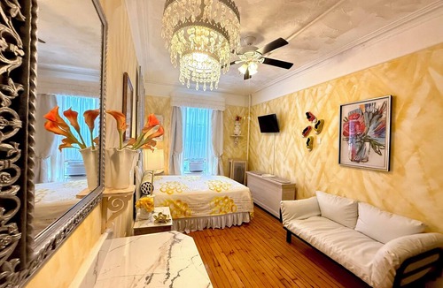 Harlem Apartment | Chic 2-Room Studio Retreat, Quiet Comfort in New York