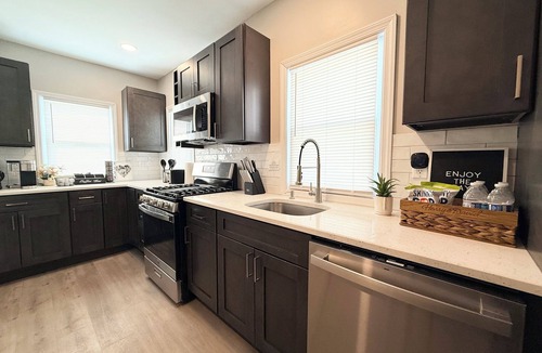 West Orange Apartment | Chic 3BR Apartment, 25 mins from FIFA World Cup Games + Easy Access to NYC