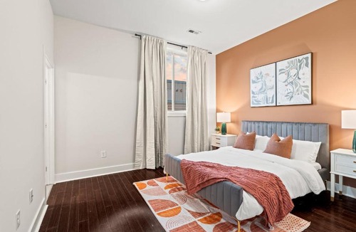 Fairmount Apartment | Chic 3BR with Rooftop and Steps to Subway and Met