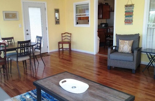 Loveladies House | Classic Lagoon Front House-Perfect for Boaters & Beach Lovers!