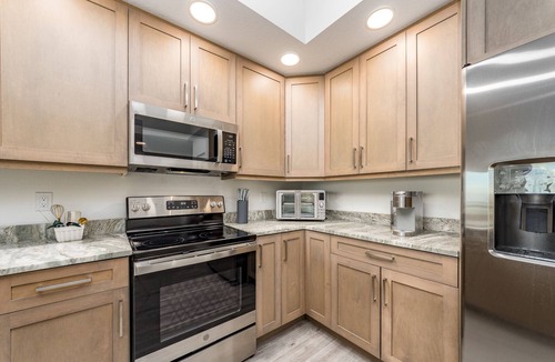 Island Estate Condo | Clearwater Beach Coastal Luxury at Azure - New Condo/Boat Slip on Island Estates