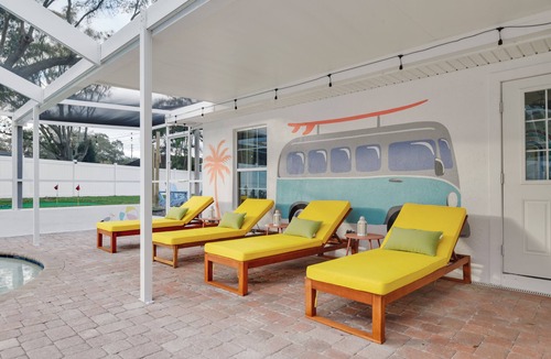 Clearwater House | Clearwater Home with fun amenities for families!