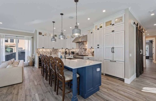Anna Maria Apartment | Cloud 9 | Beachfront Pool & Spa | Bean Point, Golf Cart