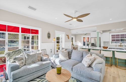 North Redington Beach House | Coastal Bungalow Steps from Redington Beach, Walk to Dining & Sunsets