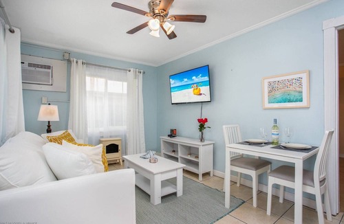 Siesta Key Condo | Coastal Breeze Siesta Entire 4-unit Complex With Dock