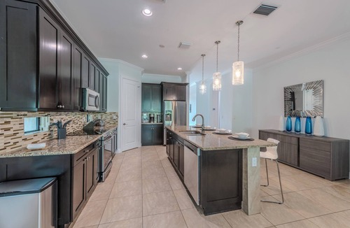 Naples Park House | Coastal Clean Design 4 Bedroom/2 Bath + Saltwater Pool & Screened Lanai
