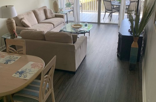 Stuart Condo | Coastal Comfort, 2BR Hutchinson Island Getaway by the Beach