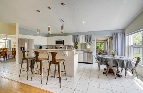 Saint James City House | Coastal Family Home w/Game Room in St James City!