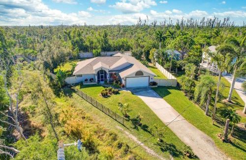 Saint James City House | Coastal Family Home w/Game Room in St James City!