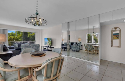 Coquina Sands Condo | Coastal Retreat Near the Beach and 5th Ave