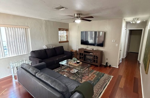 Vero Beach Cottage | Coastal Retreat Pet-Friendly! 5 Mins to Beach & Downtown