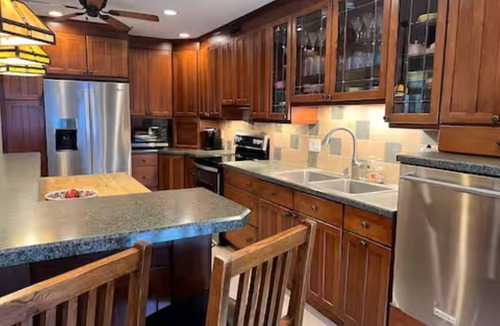 Wildwood Crest House | Coastal Retreat in Heart of the Crest, Pool, Sleeps up to 12, plus up to 2 dogs