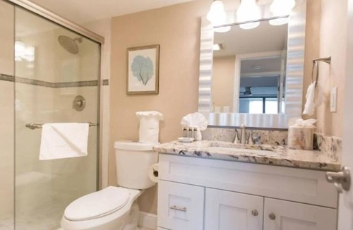 Sanibel Hotel | Coastal Vacation | Garden Views, Dolphin Tours, Biking Trails | 2 Units