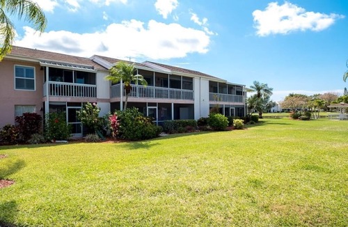 Iona Condo | Coco's Beach House @ Quail Run Condos