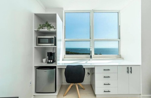 Coconut Grove Condo | Coconut Grove: Bayview unit. Parking Included