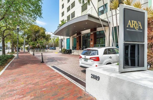Coconut Grove Condo | Coconut Grove: Bayview unit. Parking Included