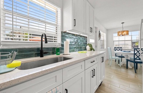 Dunedin Condo | Colorful Coastal Retreat Near Honeymoon Island Beaches