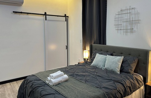 Passyunk Square Apartment | Comfort and Style for a Perfect Philly Getaway