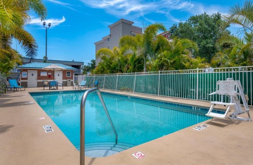 Melbourne Hotel | Comfort Inn & Suites Melbourne-Viera