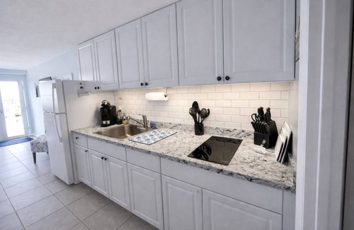 Wildwood Crest Condo | Comfortable and clean OCEAN FRONT condo in beautiful Wildwood Crest