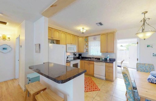 Holmes Beach Villa | Comfortable island villa with private heated pool, courtyard & easy beach access