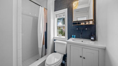 Riverside Heights House | Comfy Modern Farmhouse Cottage w/Private Patio!