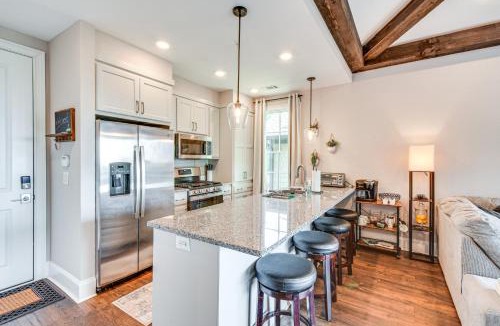 Toccoa House | Community Perks: Mountain-View Condo in Toccoa!