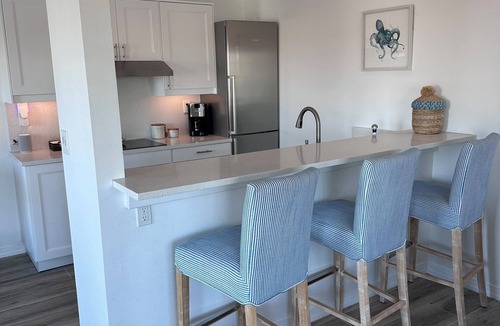 Pass-a-Grille Condo | Completely renovated 1-bedroom condo in charming Pass-a-grille Beach with WiFi.